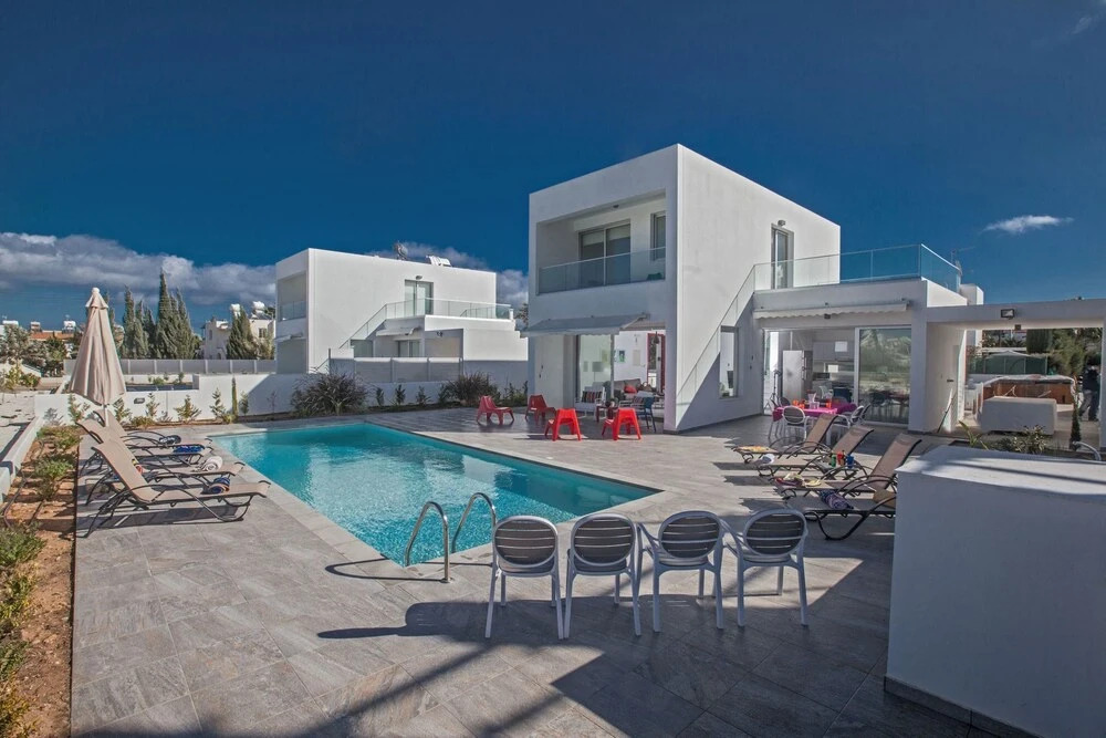 Celebrity Villa Hollyoaks 2