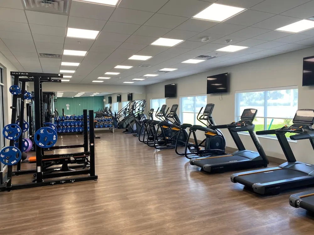 Holiday Inn Express & Suites - Madison West - Middleton by IHG