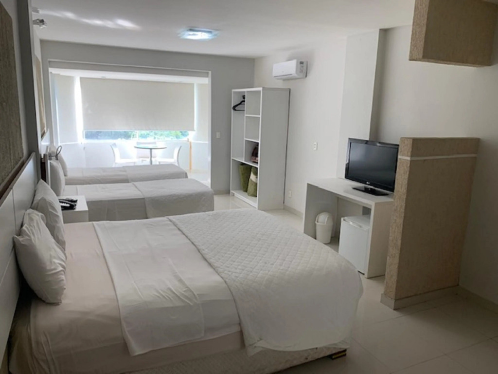 Emirates Hotel & Suites
