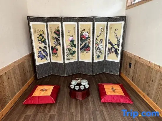 Traditional House Hotel Andong Villa