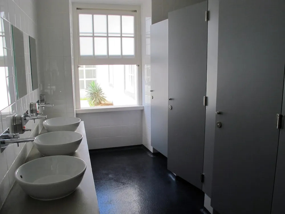 Azores Youth Hostels - Sao Miguel