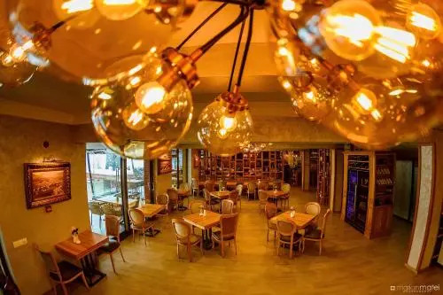 Hotel Roser House Boutique - pe malul lacului Colibita