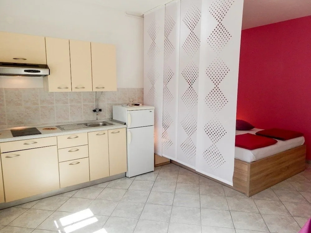 Apartments Valentić 1304