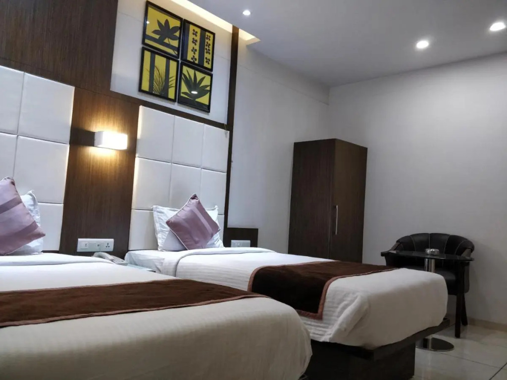 Hotel Royal Shelter