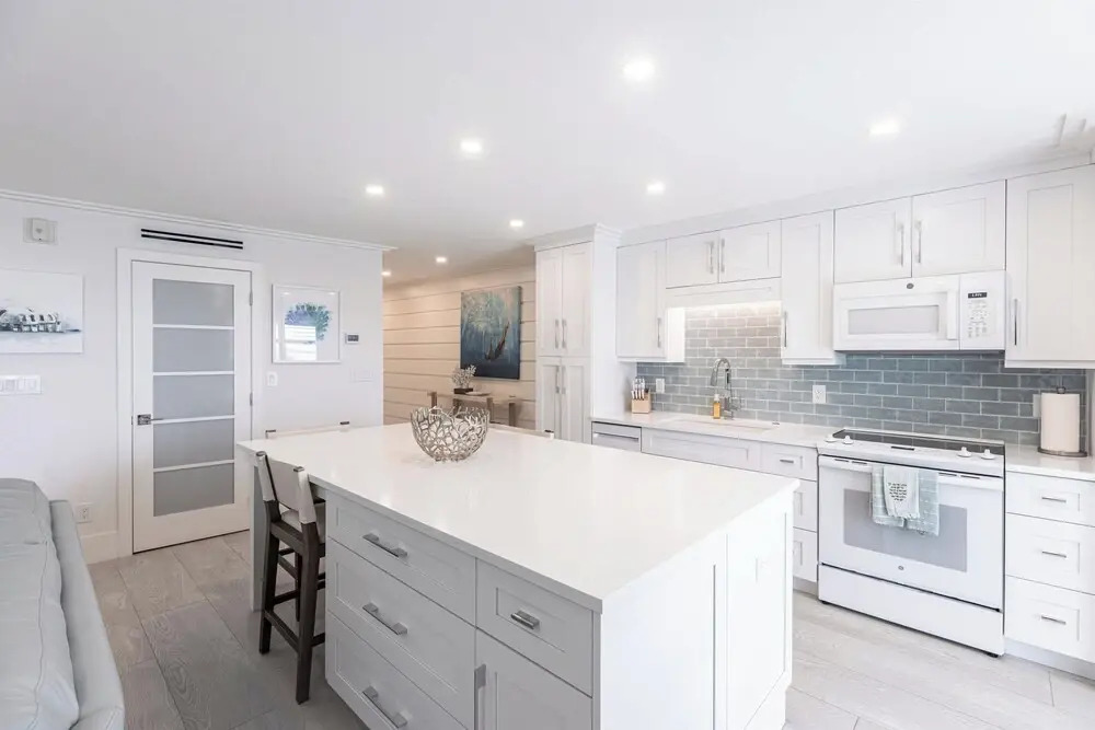 Lovely Marco Island Condo w/ Private Bay View