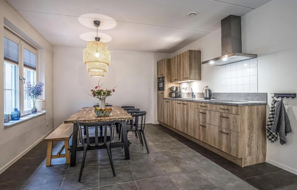 Nice Home In Rijssen With Wifi