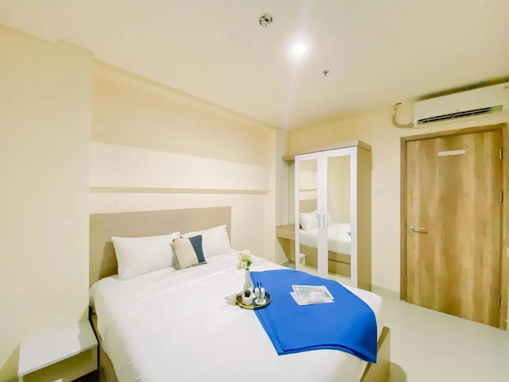 Good and Warm 1BR Apartment at Pejaten Park Residence