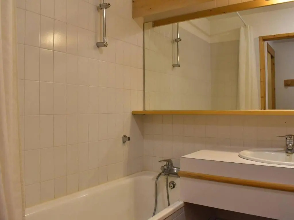 Appartement Méribel, 2 pièces, 4 personnes - FR-1-180-105