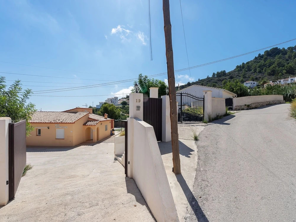 Fancy Holiday Home by the Sea in Calpe With Pool