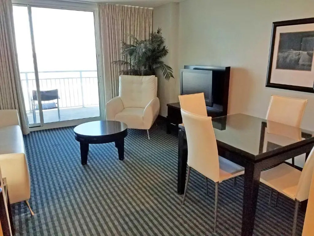 Ocean Front 3rd Floor 1BR