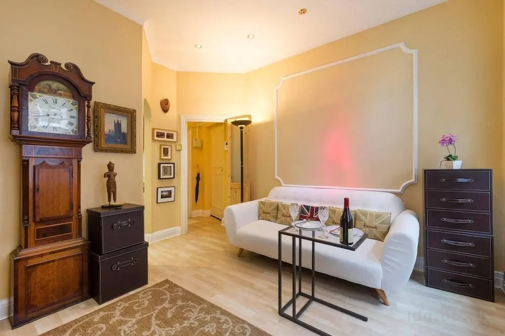 Traditional one Bedroom Apartment Close to Oxford Circus in Central London