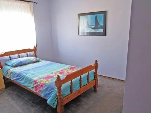 Catalina', 7 Catalina Close - Air Conditioned Large Home With Boat Parking