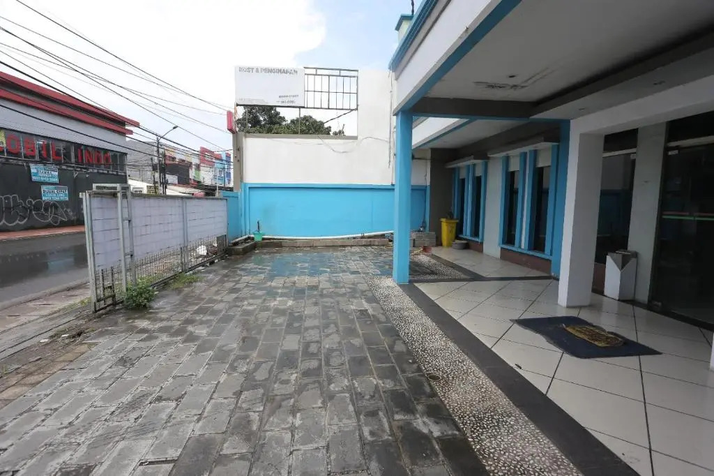 OYO 92470 Hotel Sahabat 2