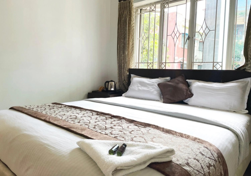 The Aster Homestay - Bedrooms & Apartments