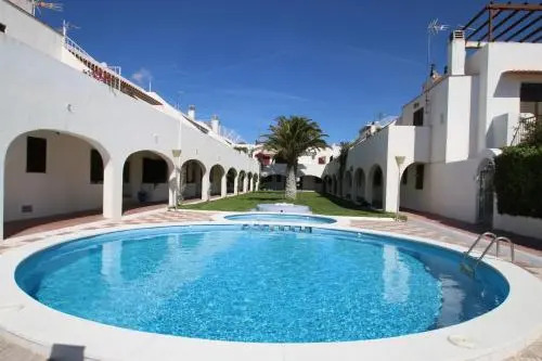 Casas Blancas Parque Montroig