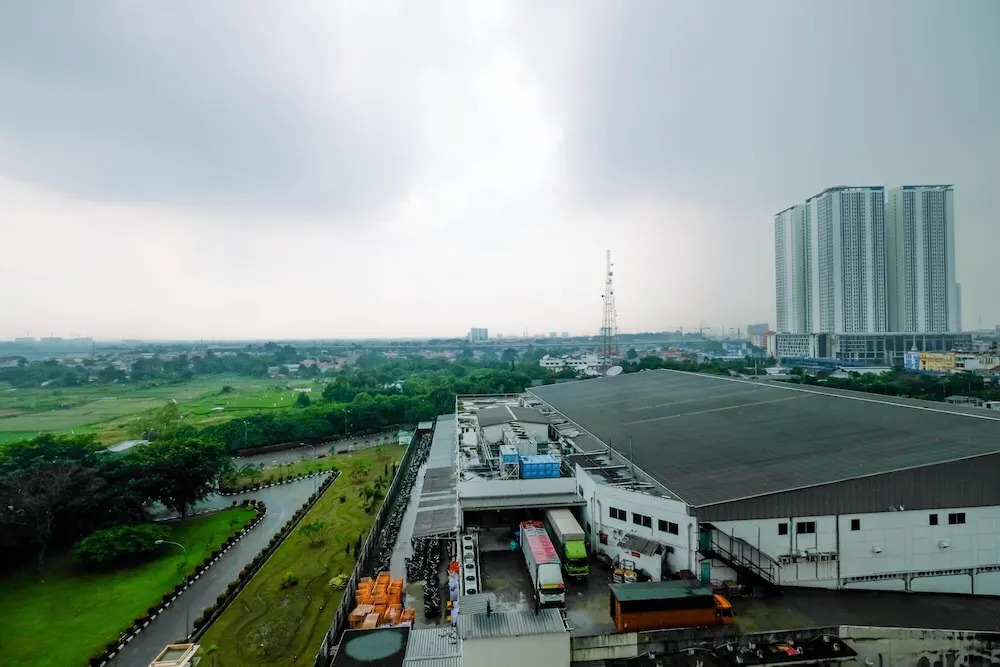 Modern Studio Apartment @ Azalea Suites