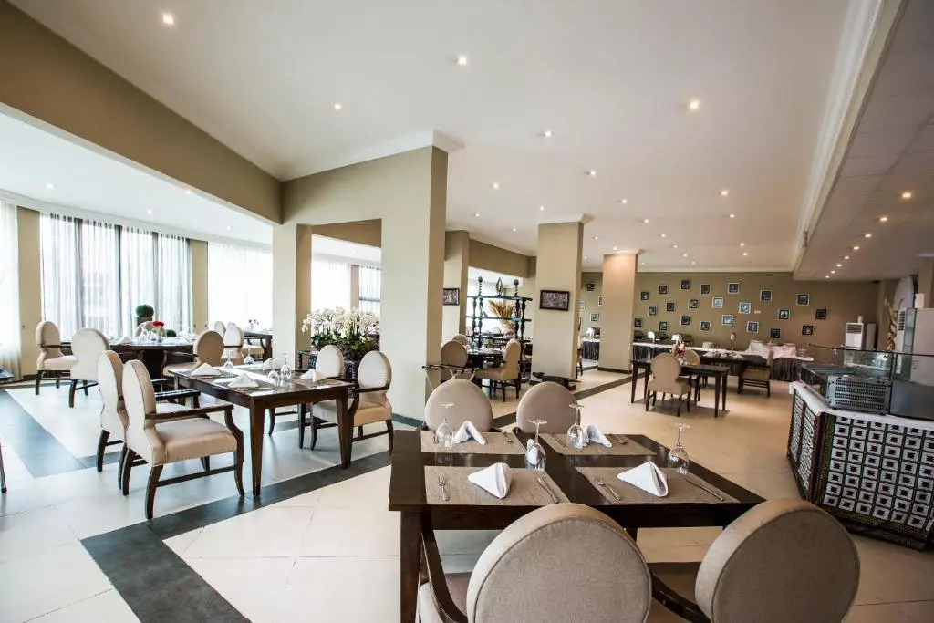Mikhaels Hotel