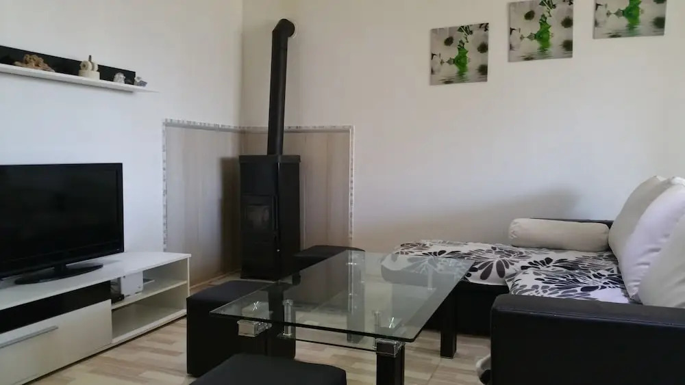 Apartment "sunny" Near the Center and Beach