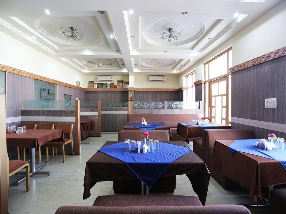 OYO 9955 Hotel Swaruchi Palace