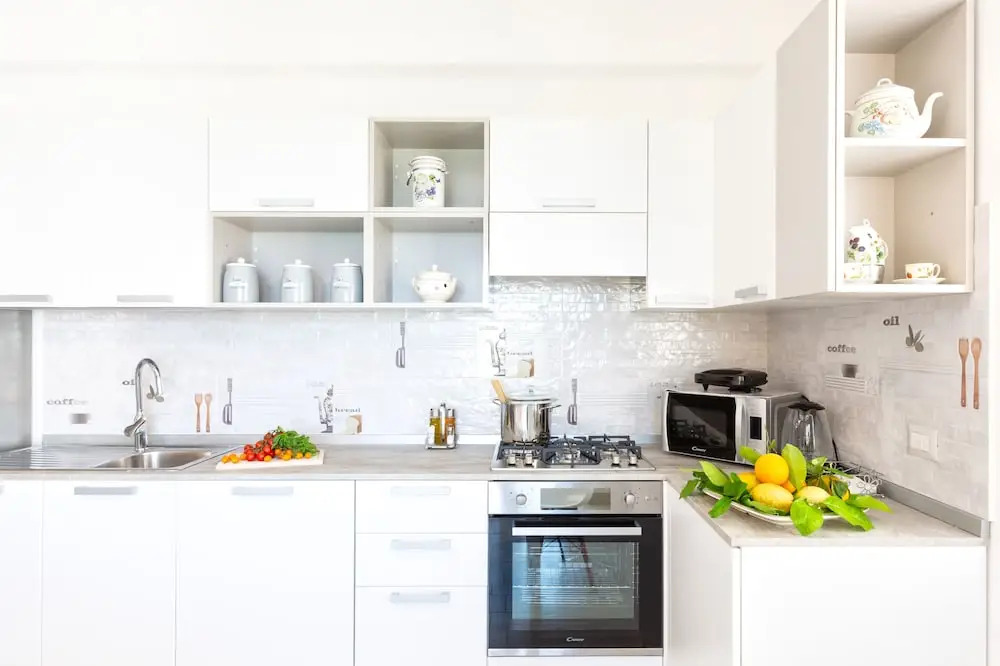 New & Stylish two Bedroom Apartment with Balconies