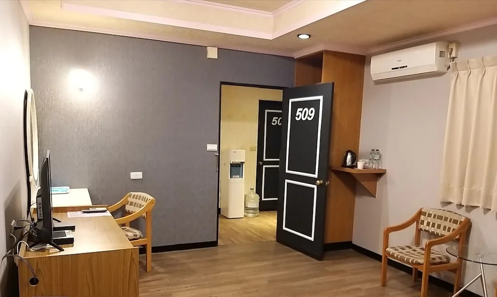 Guan Lun Hotel