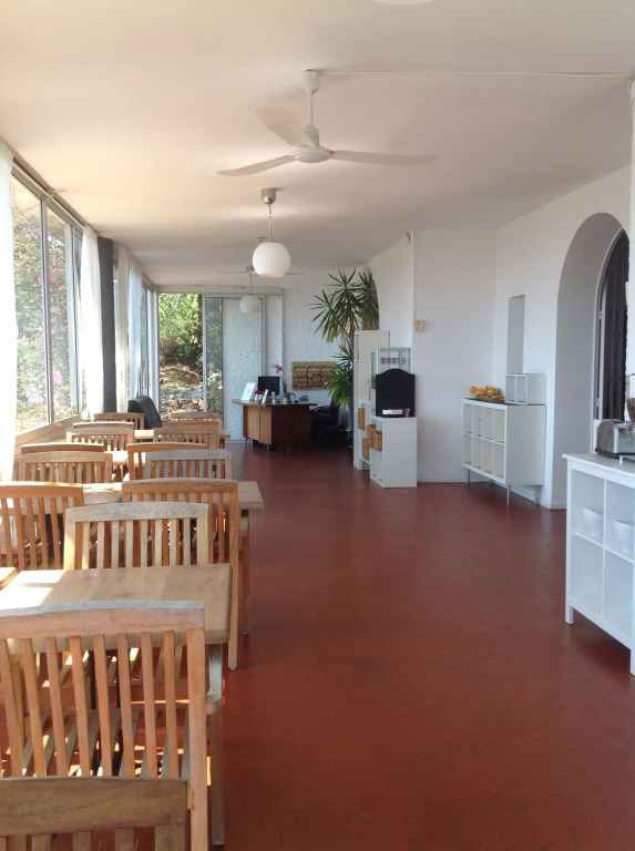 Azur Hotel
