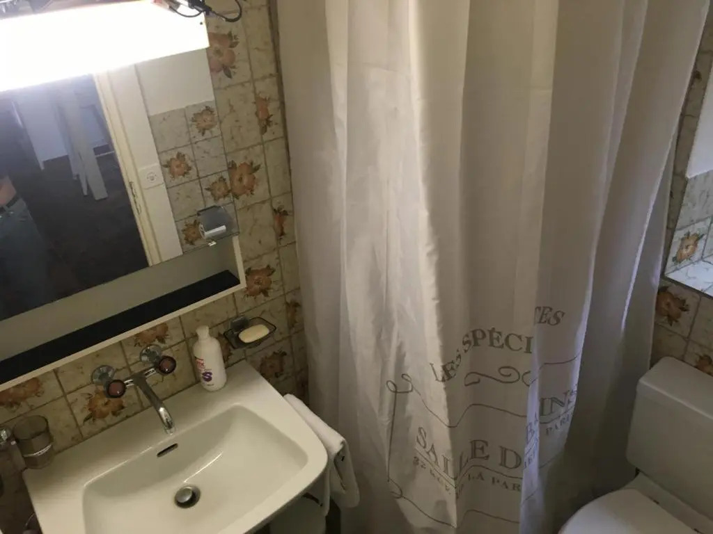 Parking voiture & Appartement 2pcs Lausanne centre