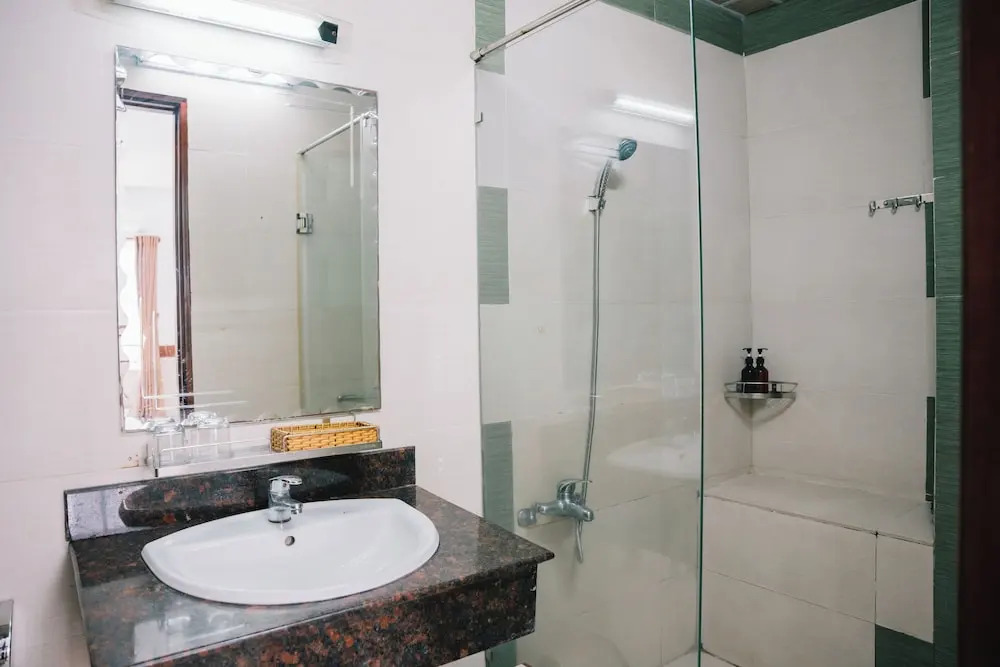 HUNG HUONG HOTEL