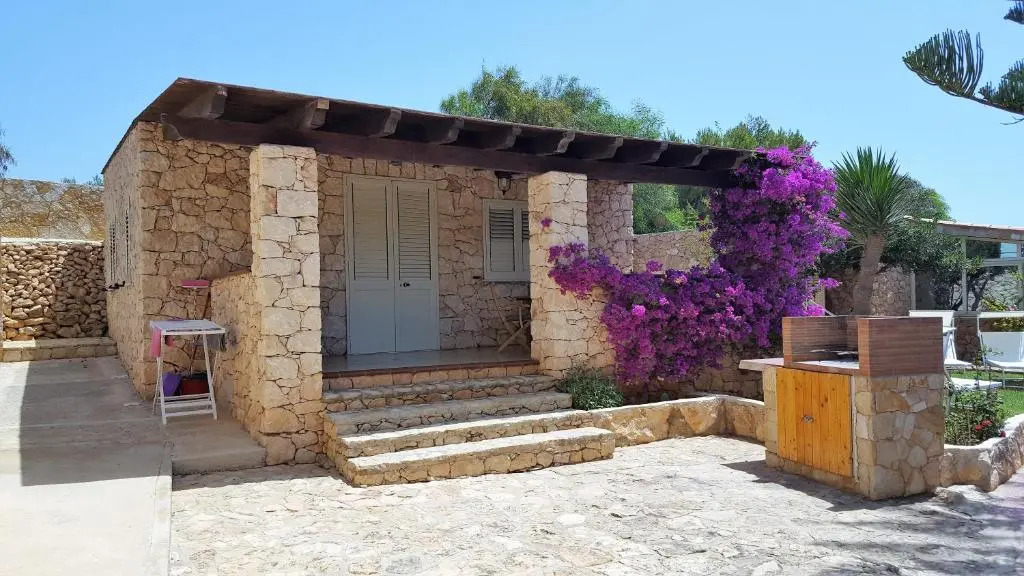 Pretty Dammuso Style Villa