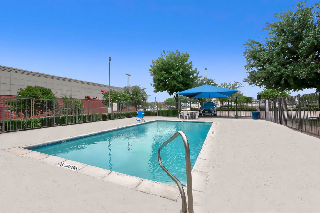 Motel 6-Benbrook, TX - Fort Worth