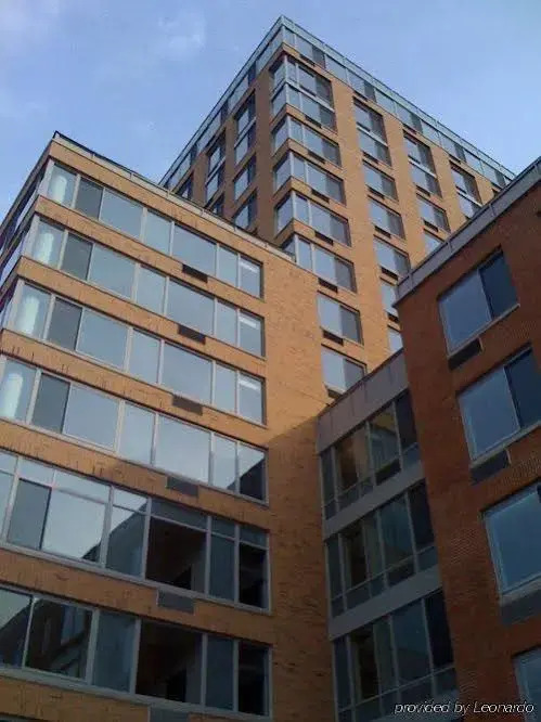Luxy Suites Grand
