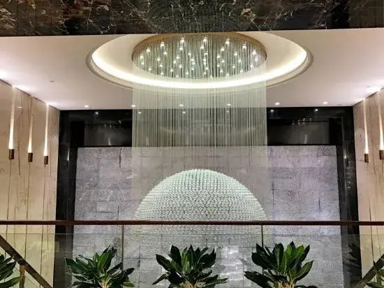 Rowin Grand Hotel