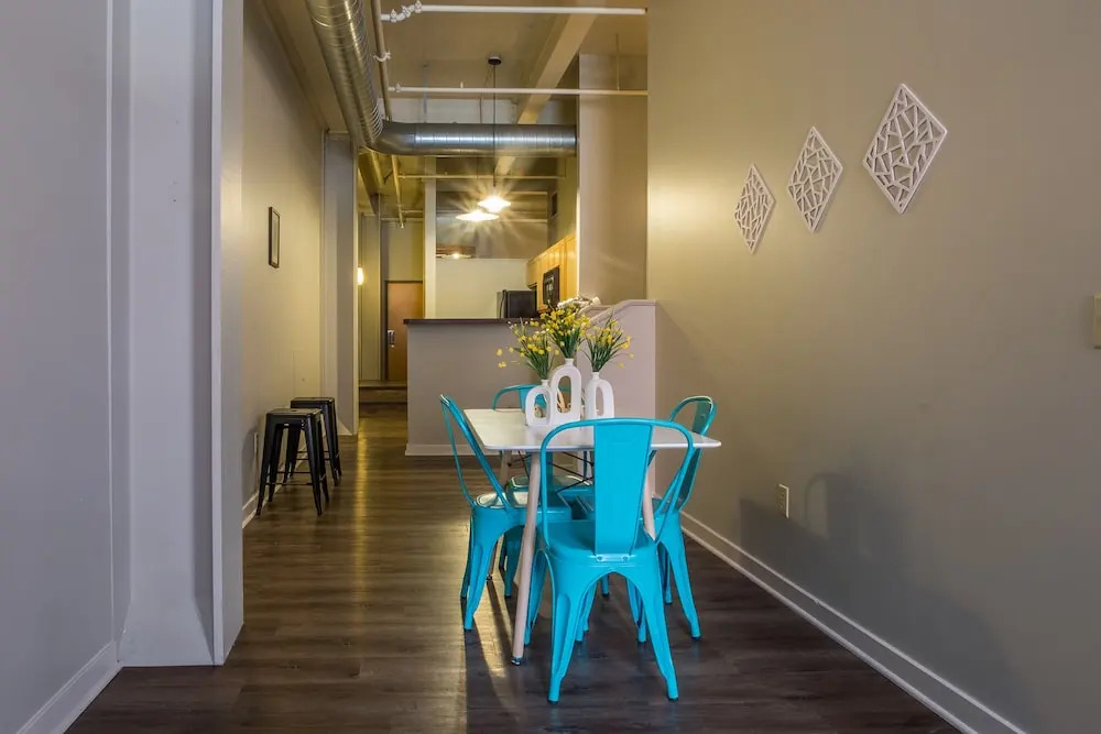 Bright Apartments on Allegheny River