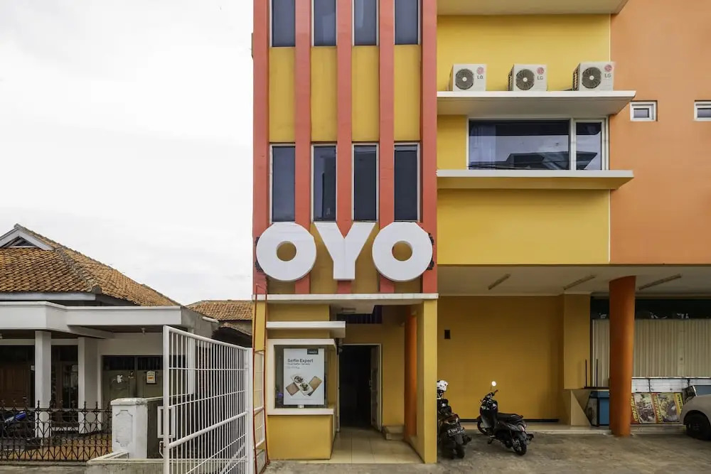 The Karins Guesthouse by OYO Rooms