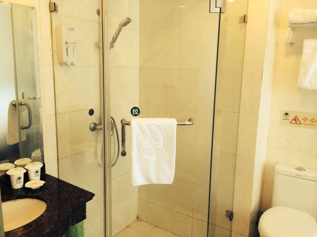 GreenTree Inn Shanghai Dongming Road Subway Station Express