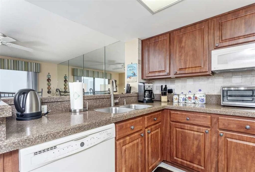 Windjammer 207 - Two Bedroom Condo