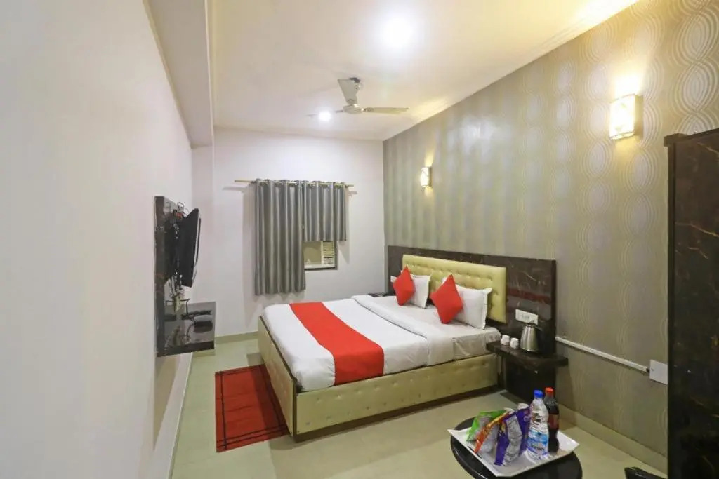 Transit Stay Near IGI Airport