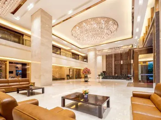Juncheng Higher Quarter Hotel