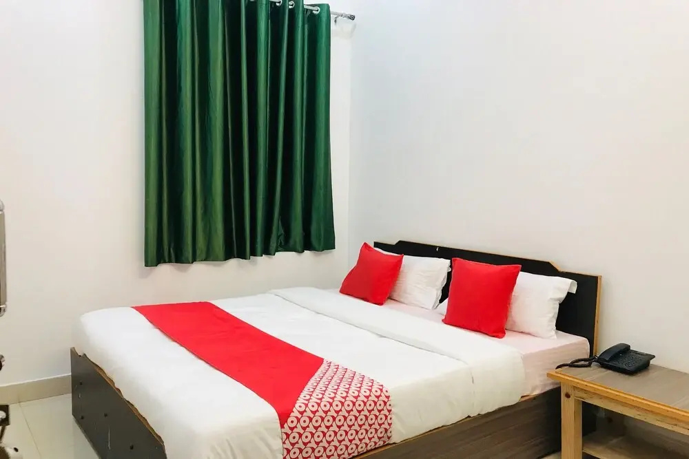 OYO 23054 Vishal Residency Barkot