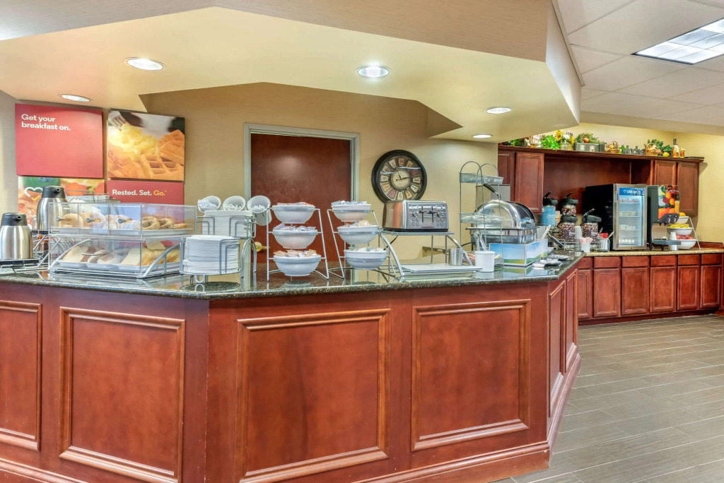 Comfort Suites Findlay I-75 near Sports Complex