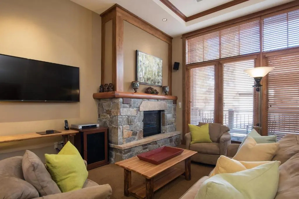 Family Friendly Residence in Village at Northstar! - Iron Horse North 105