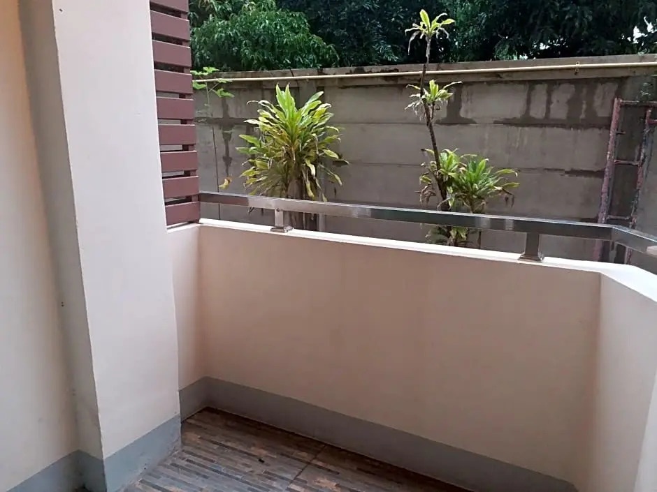 Chawalee Place