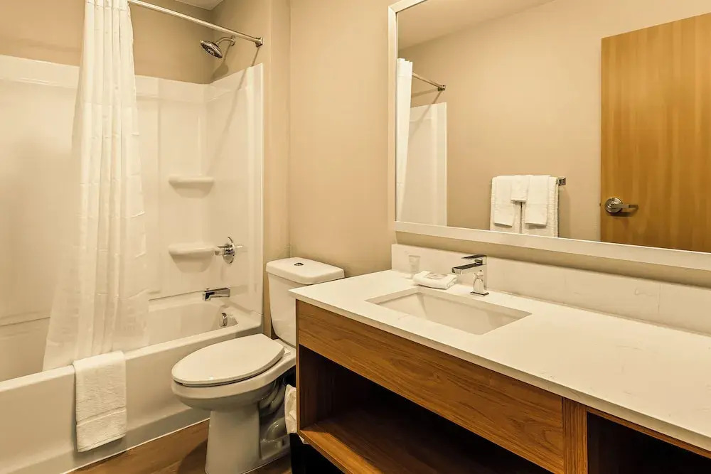 LivAway Suites Orem-Vineyard
