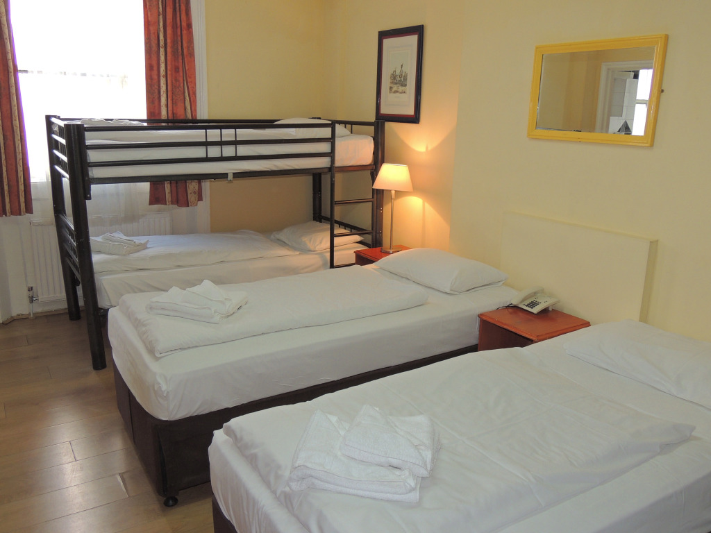 Dolphin Hotel