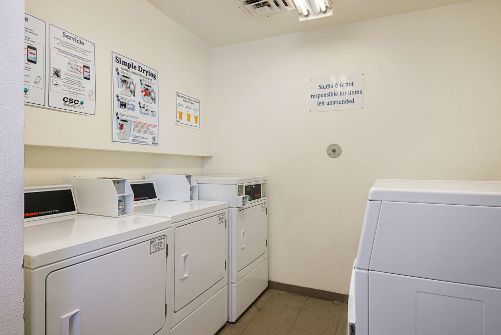 Studio 6 Extended Stay - Greensboro, NC