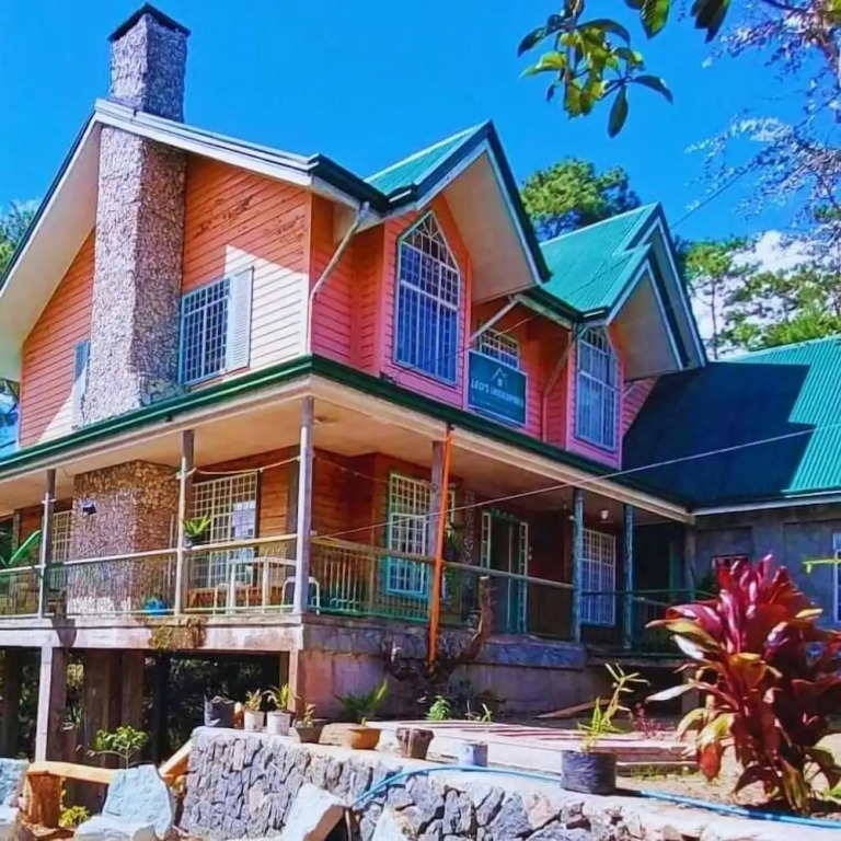 Rooms At An American-Style Cabin