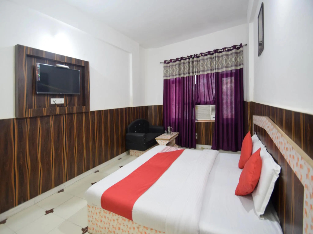 Itsy Hotels Satya Shree