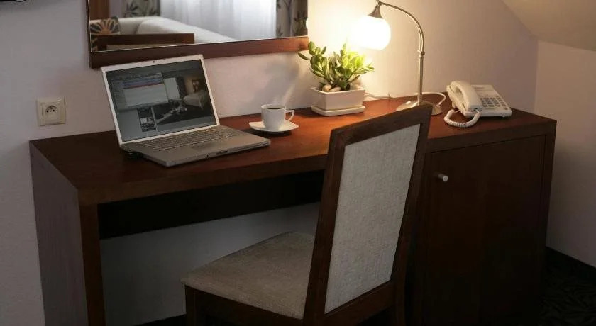 Hotel Azyl