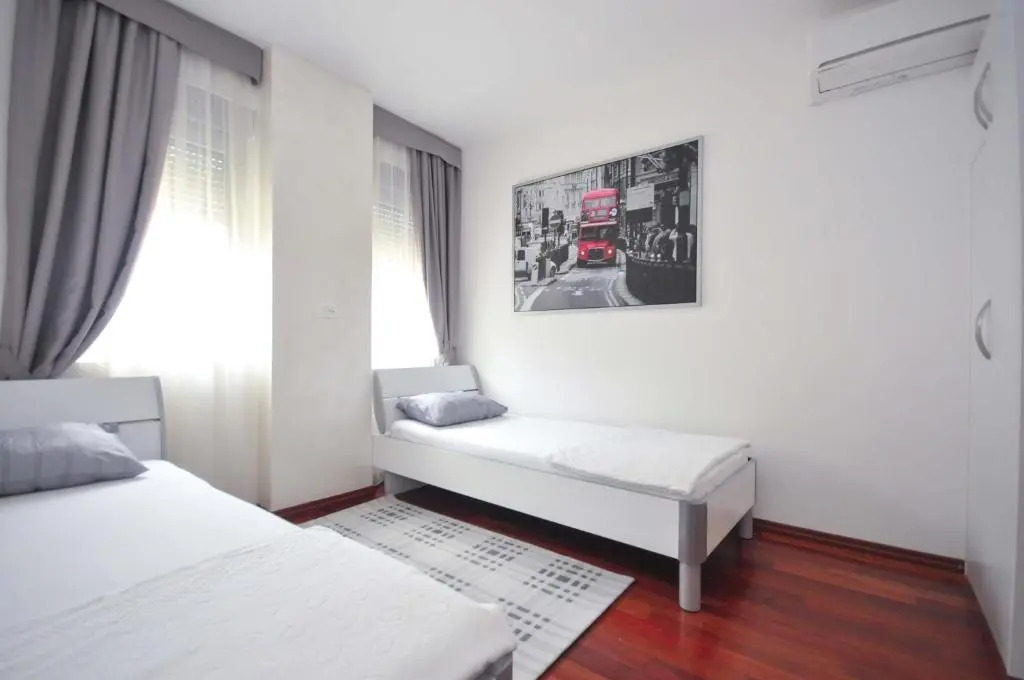 Seaside Apartments Petrovac
