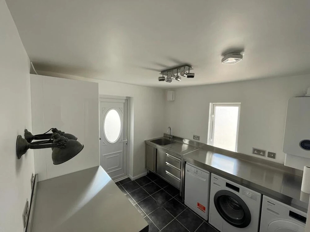 Hastings Stunning Town Centre 2 bed House